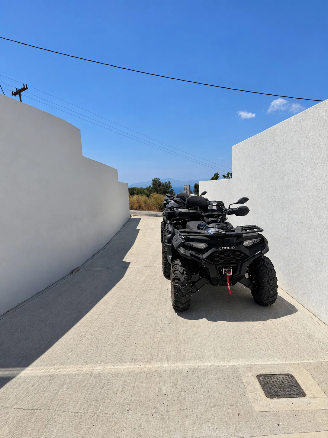 Podjazd · przestrzeń na motoryzacyjne pasje